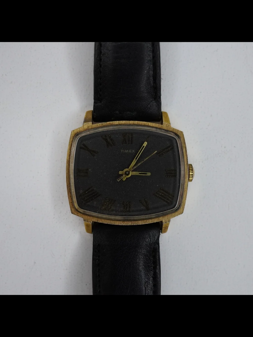 Timex Mercury 1972 Gold Tone Mens Vintage 1970s Mechanical Handwind Watch Retro